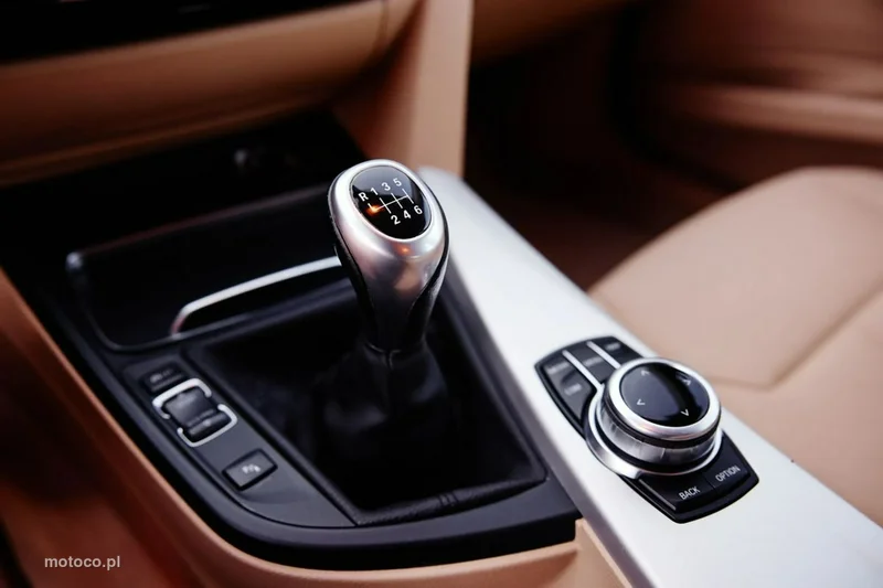 BMW Seria 3 F30 318 16