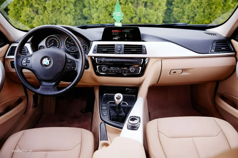 BMW Seria 3 F30 318 24