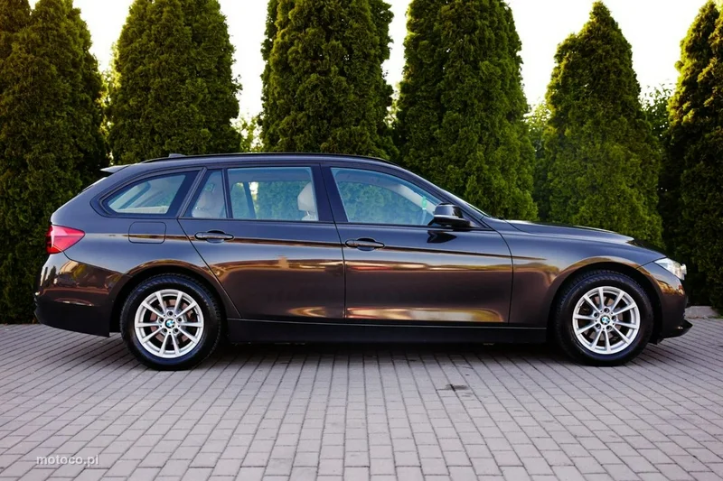 BMW Seria 3 F30 318 8