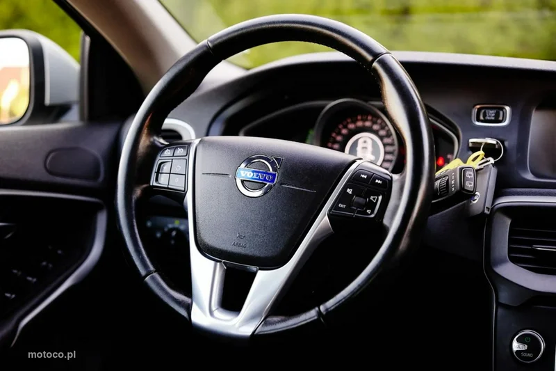 Volvo V40 20