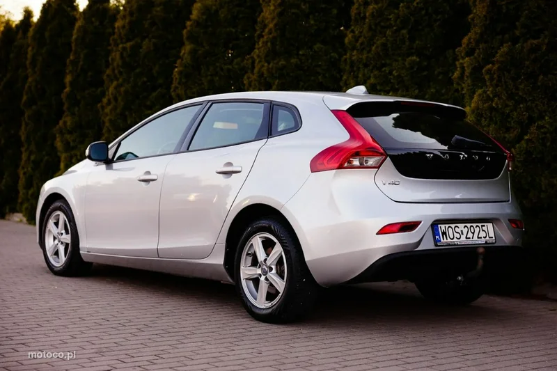 Volvo V40 3