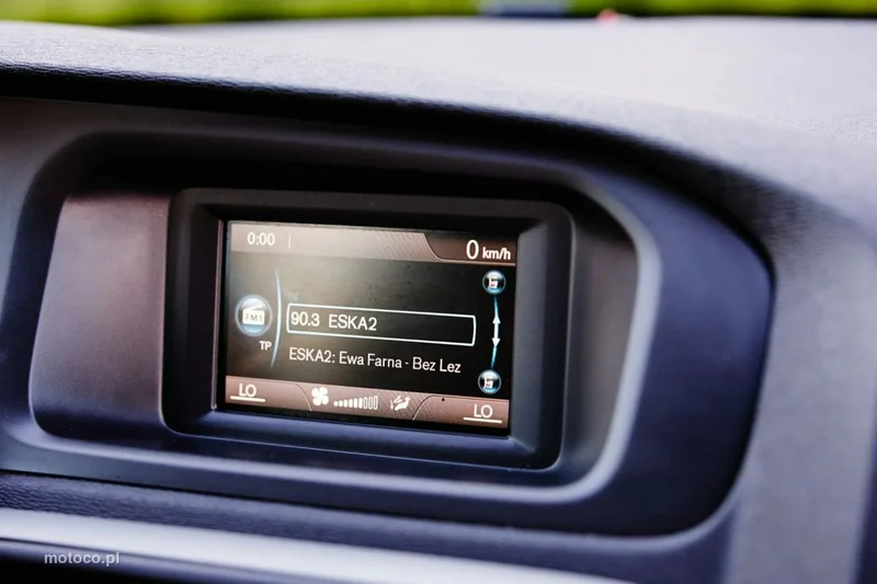 Volvo V40 26