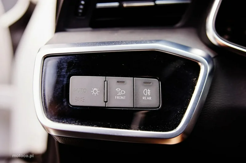 Audi A6 C8 31