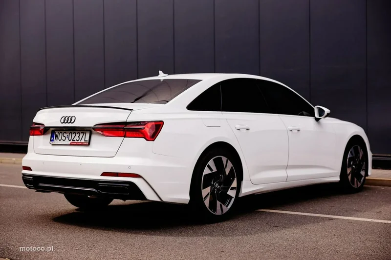Audi A6 C8 7