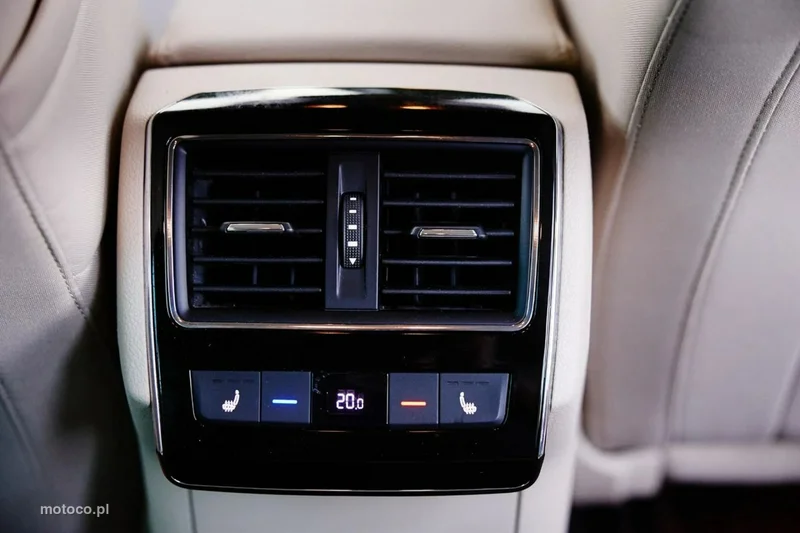 Skoda Superb III 38