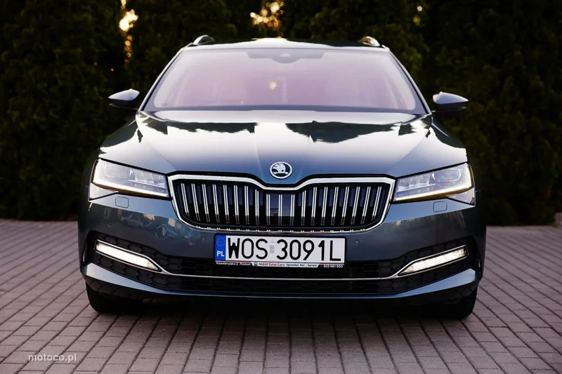 Skoda Superb III 9