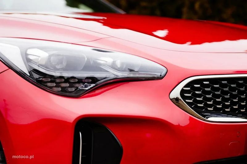 Kia Stinger 12