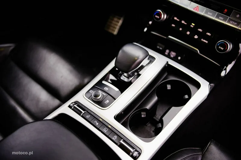 Kia Stinger 33