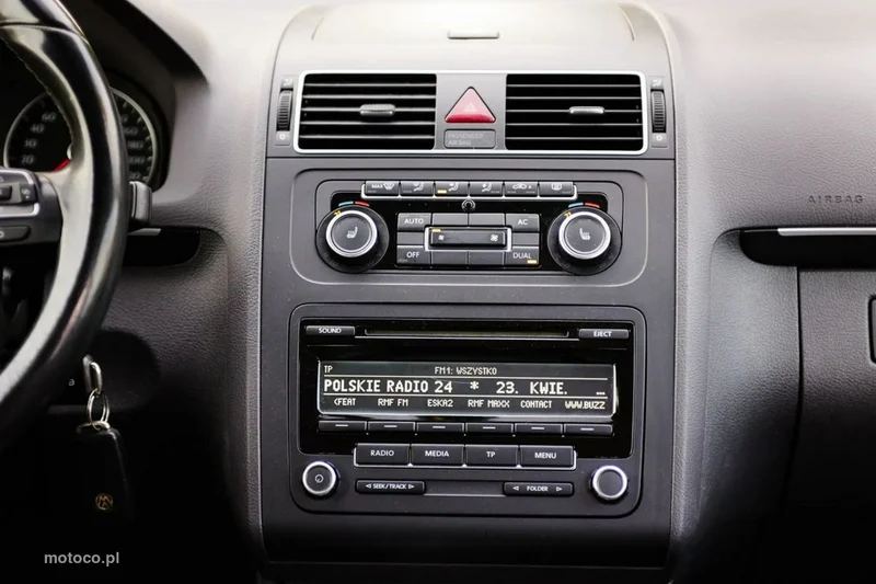 Volkswagen Touran 1T 17