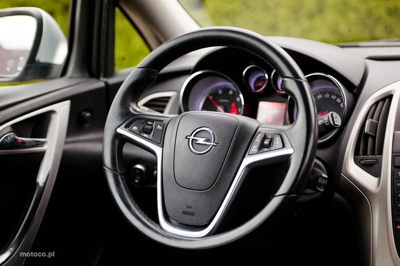 Opel Astra Sports Tourer 16