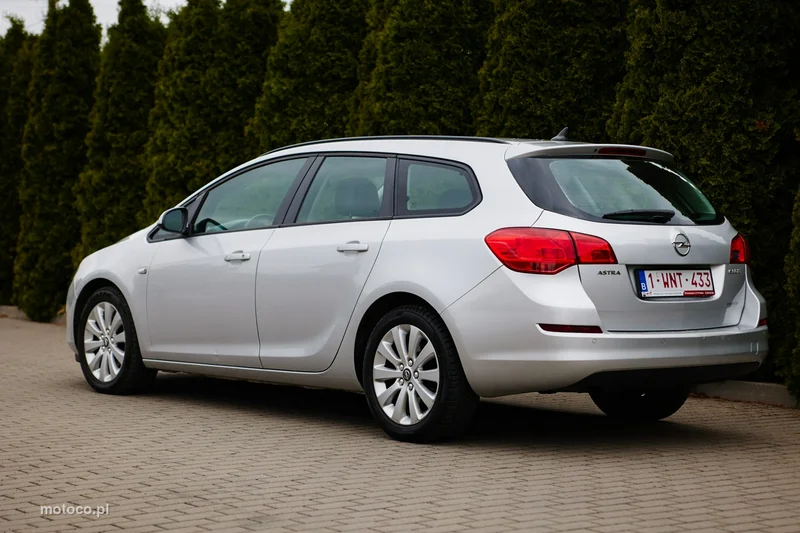 Opel Astra Sports Tourer 3