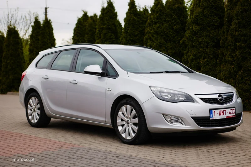 Opel Astra Sports Tourer 9