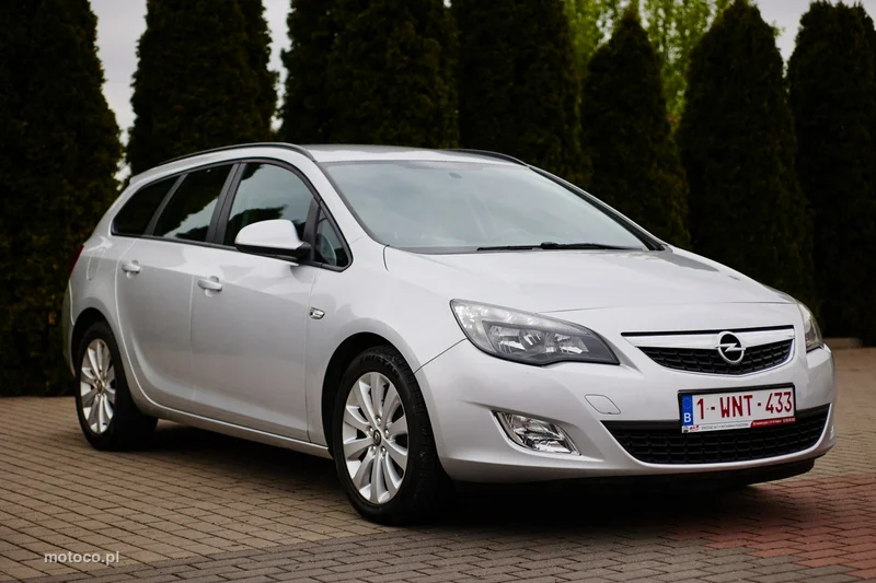 Opel Astra Sports Tourer 10