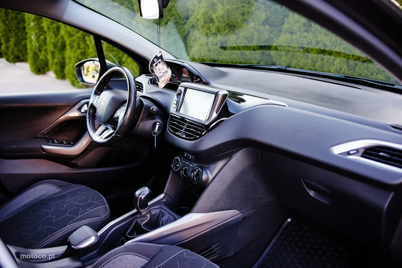 Peugeot 2008 13
