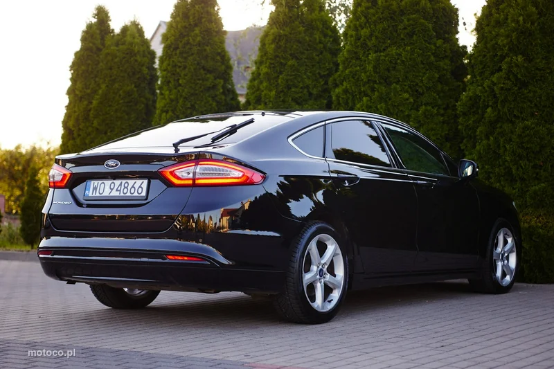 Ford Mondeo V 11