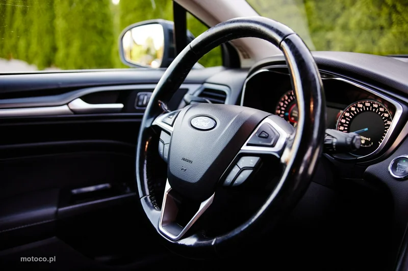 Ford Mondeo V 17