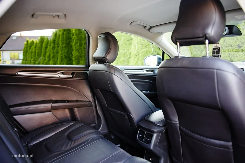 Ford Mondeo V 18