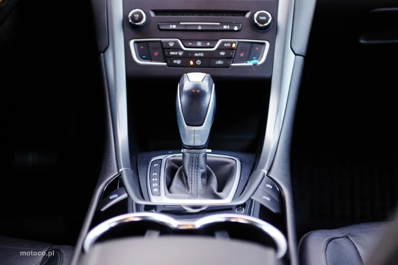 Ford Mondeo V 21