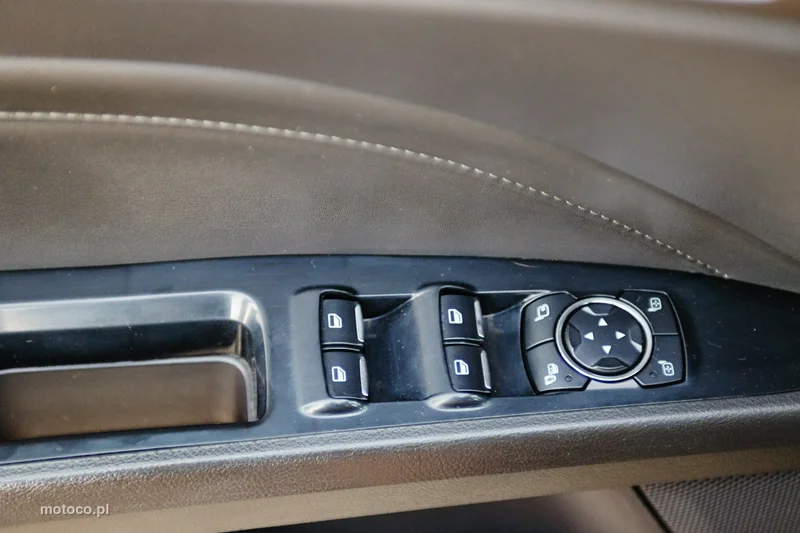 Ford Mondeo V 25