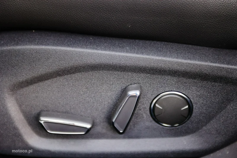 Ford Mondeo V 31