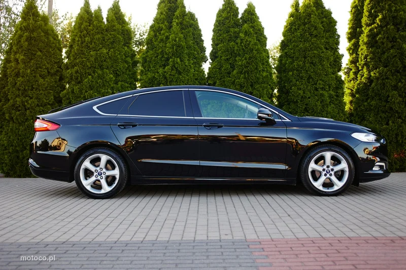 Ford Mondeo V 7