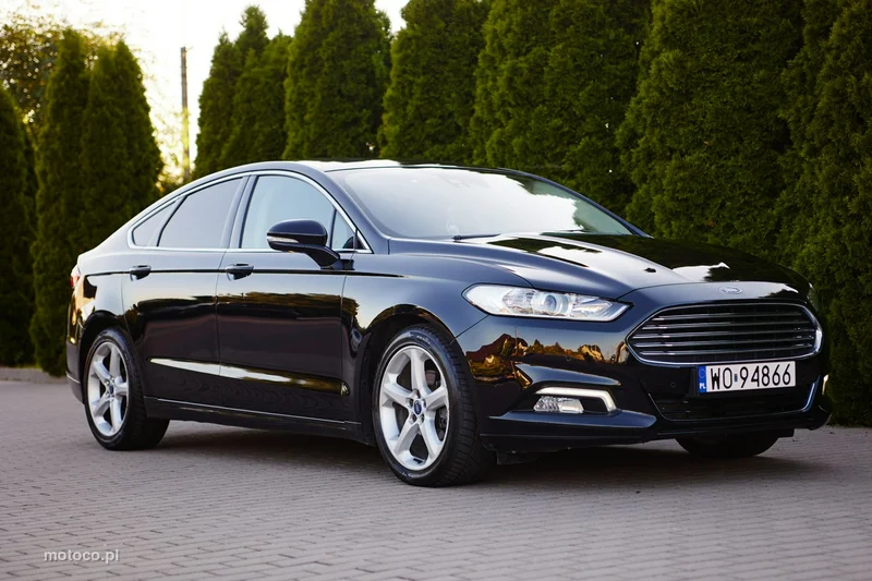 Ford Mondeo V 8