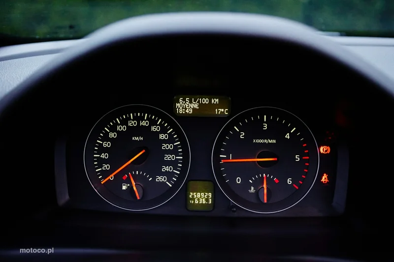 Volvo C70 19