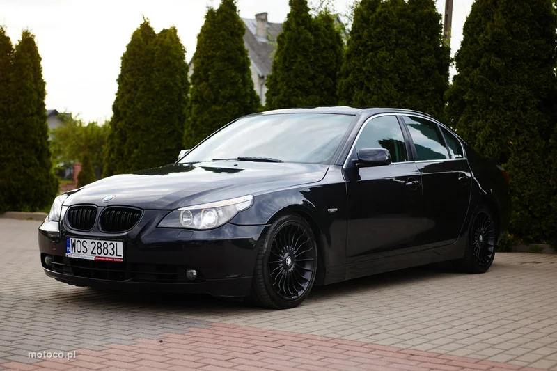 BMW Seria 5 E60 530 12