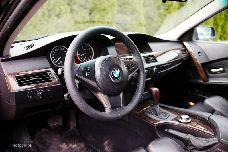 BMW Seria 5 E60 530 13