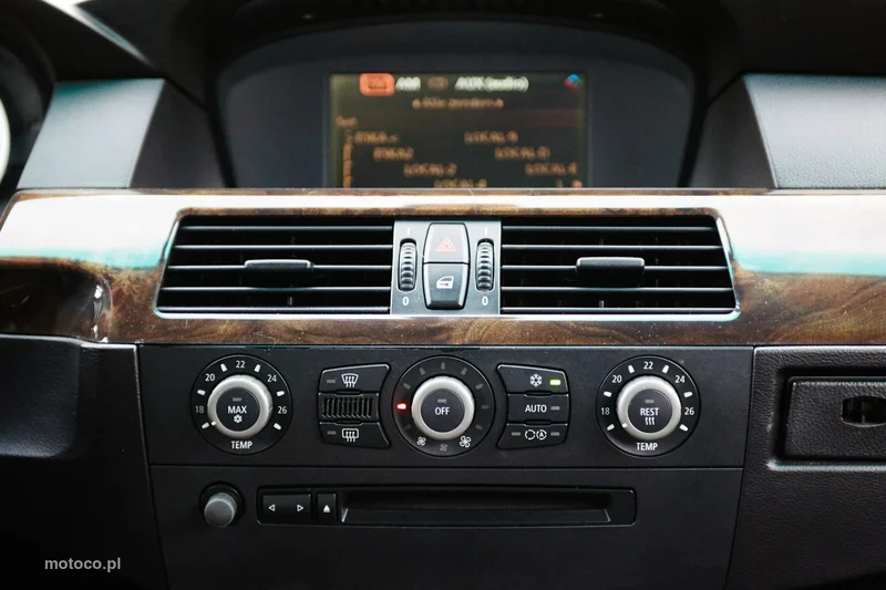 BMW Seria 5 E60 530 21