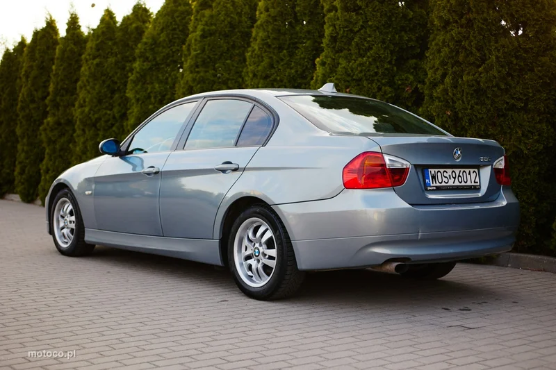 BMW Seria 3 E90 318 3