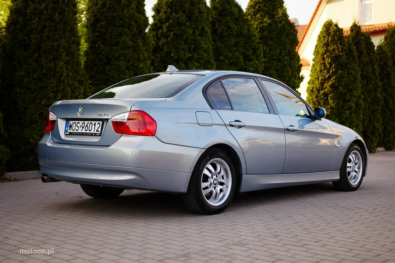 BMW Seria 3 E90 318 7