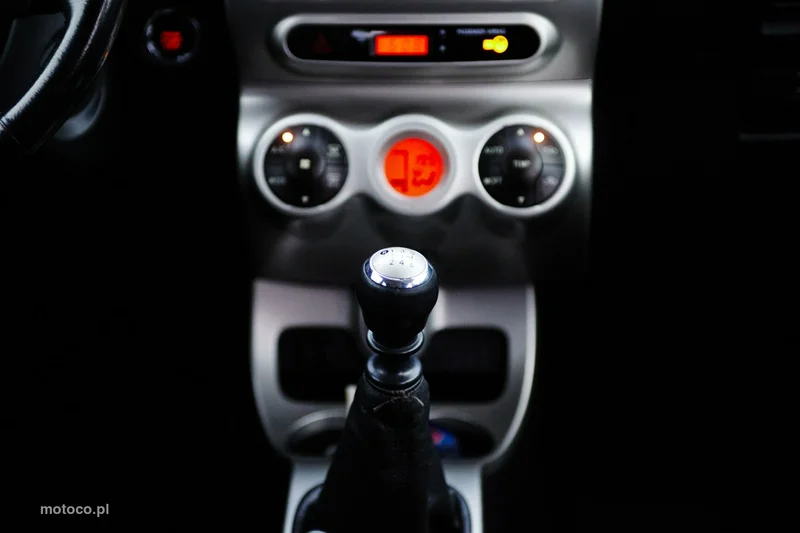Toyota Urban Cruiser 20