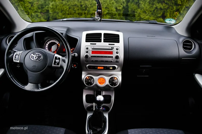 Toyota Urban Cruiser 23