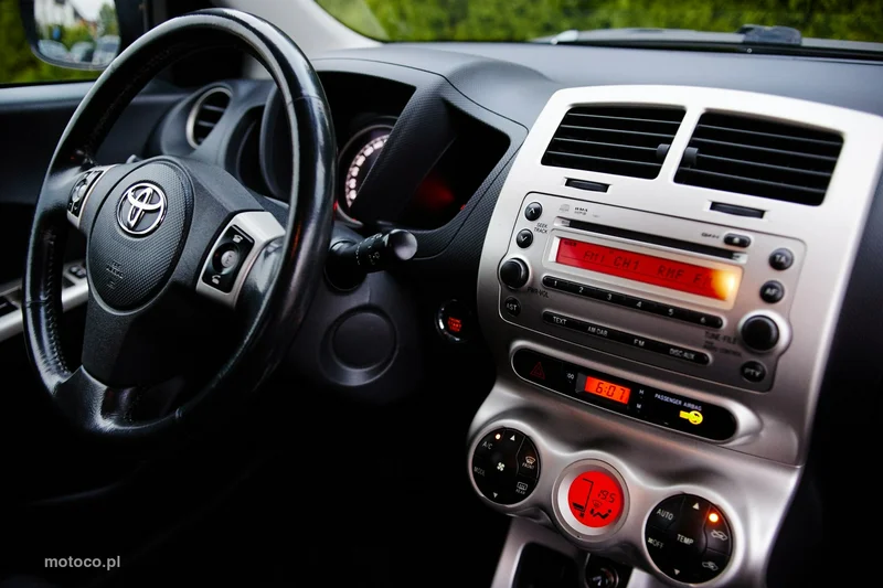 Toyota Urban Cruiser 26