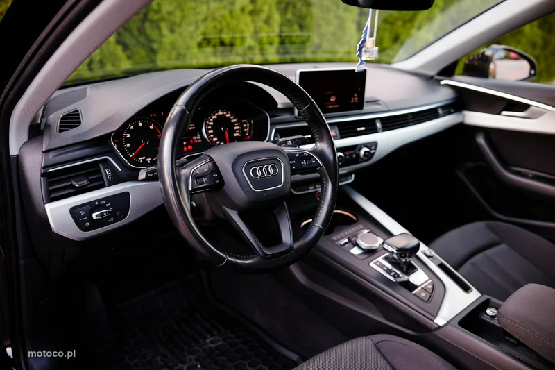 Audi A4 B9 15