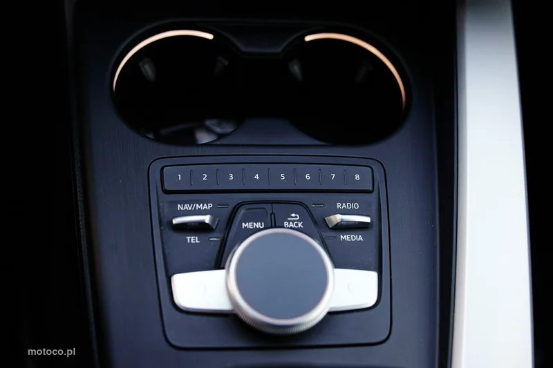 Audi A4 B9 20