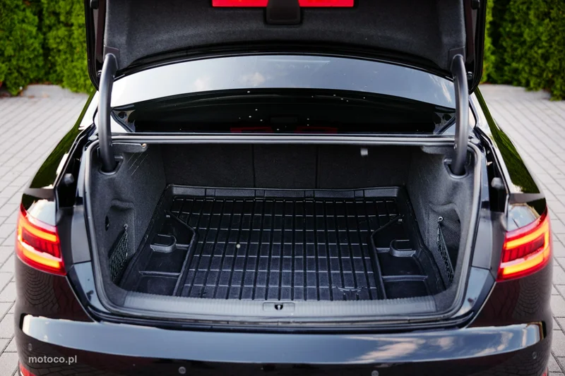 Audi A4 B9 39