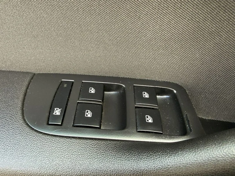 Opel Zafira C Tourer 12