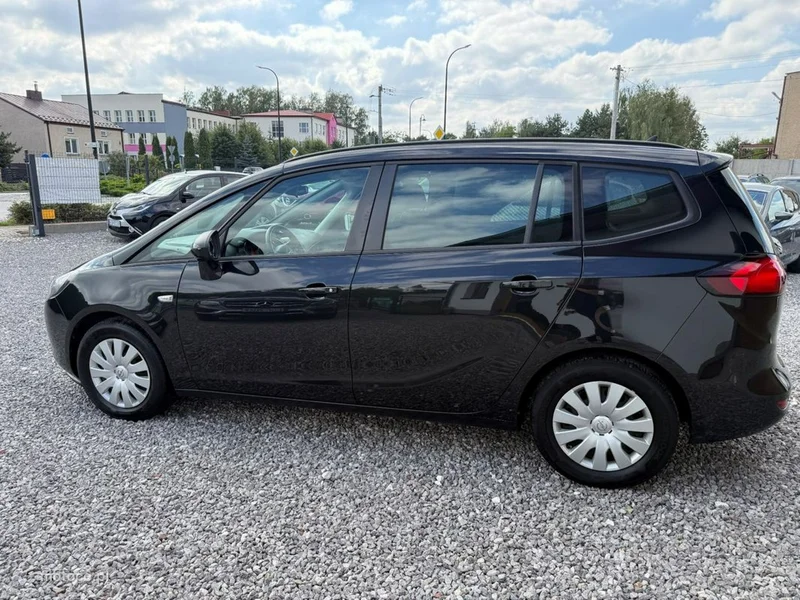 Opel Zafira C Tourer 30