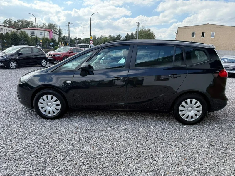 Opel Zafira C Tourer 31