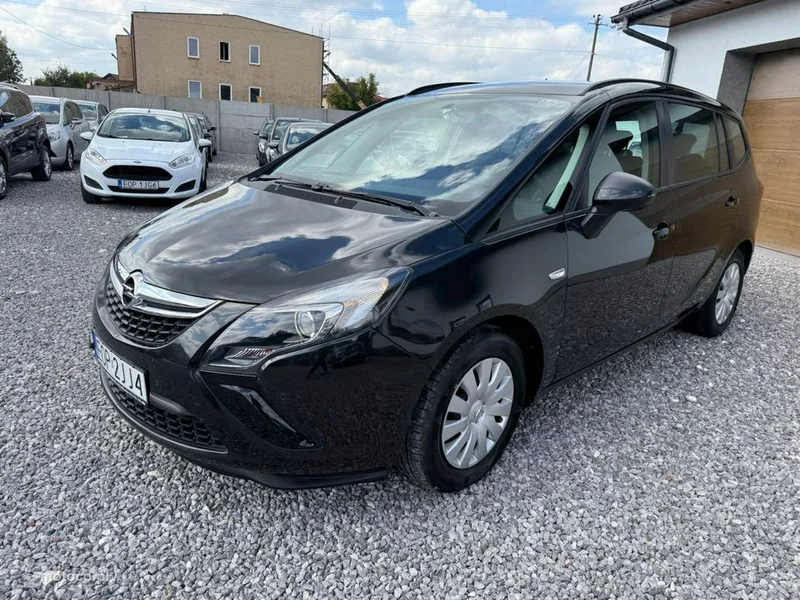 Opel Zafira C Tourer 34
