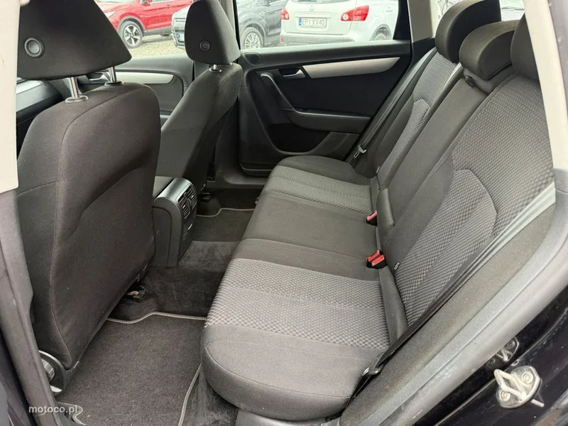 Volkswagen Passat B7 12