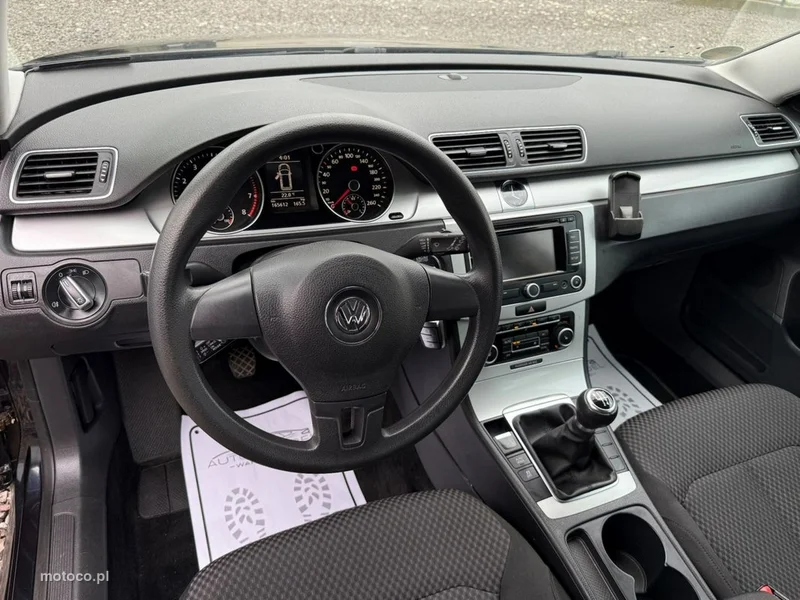 Volkswagen Passat B7 8