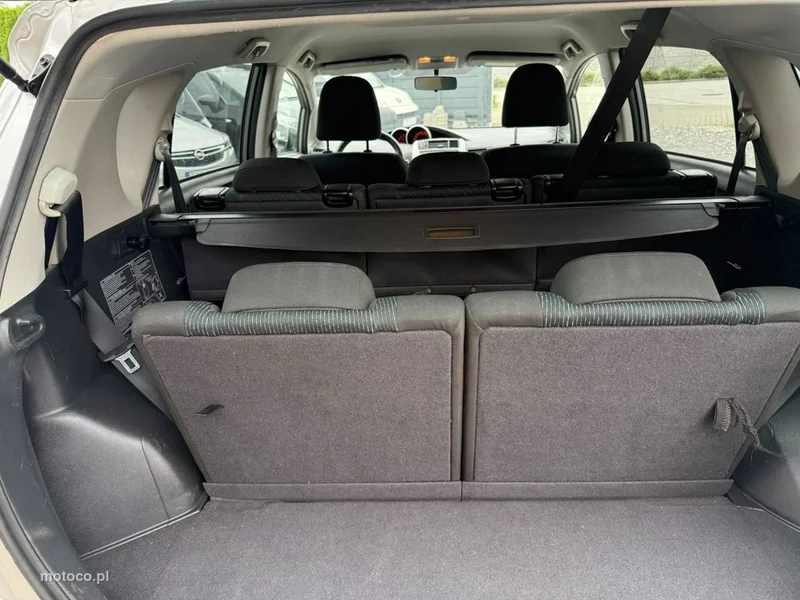 Toyota Verso 15