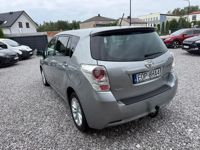 Toyota Verso 26