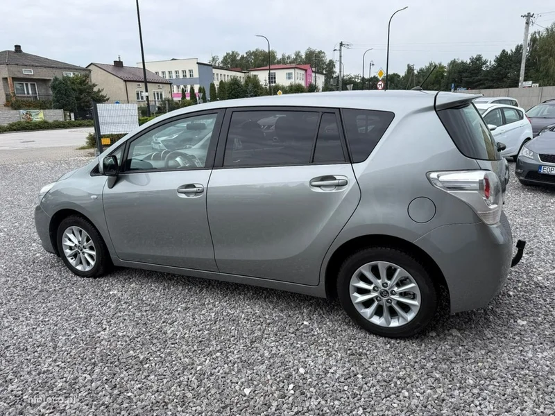 Toyota Verso 28