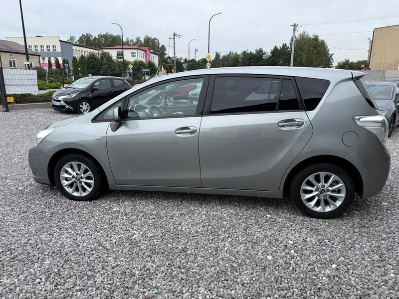 Toyota Verso 29