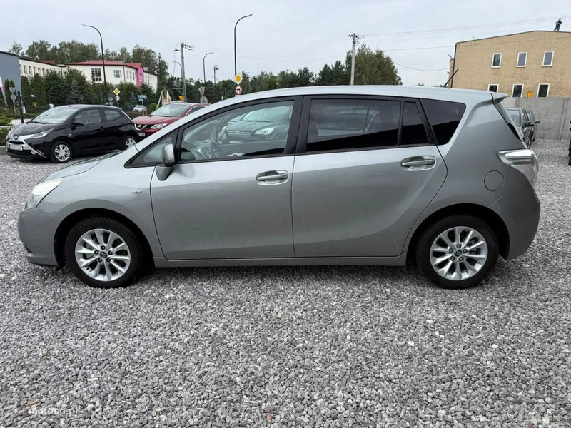 Toyota Verso 5