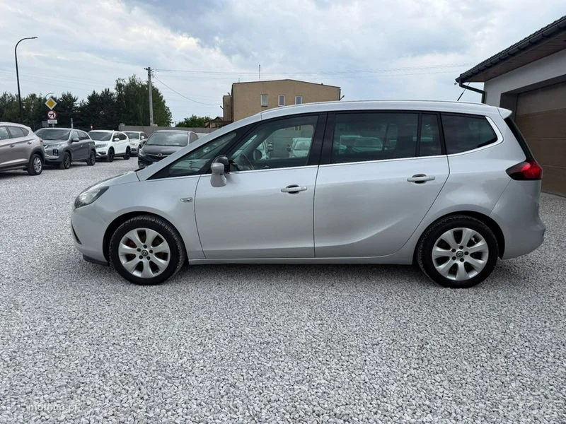 Opel Zafira C Tourer 33